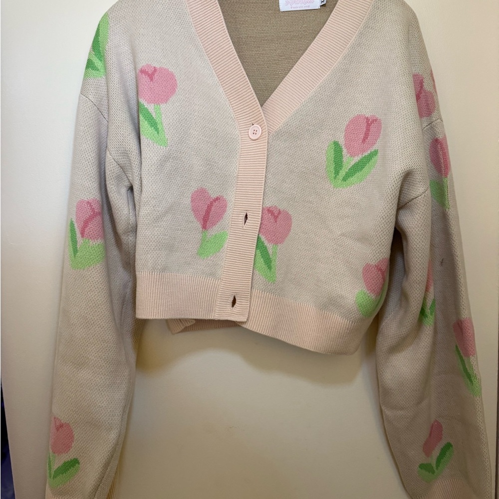 Tulips Cream and Pink cropped Cardigan
